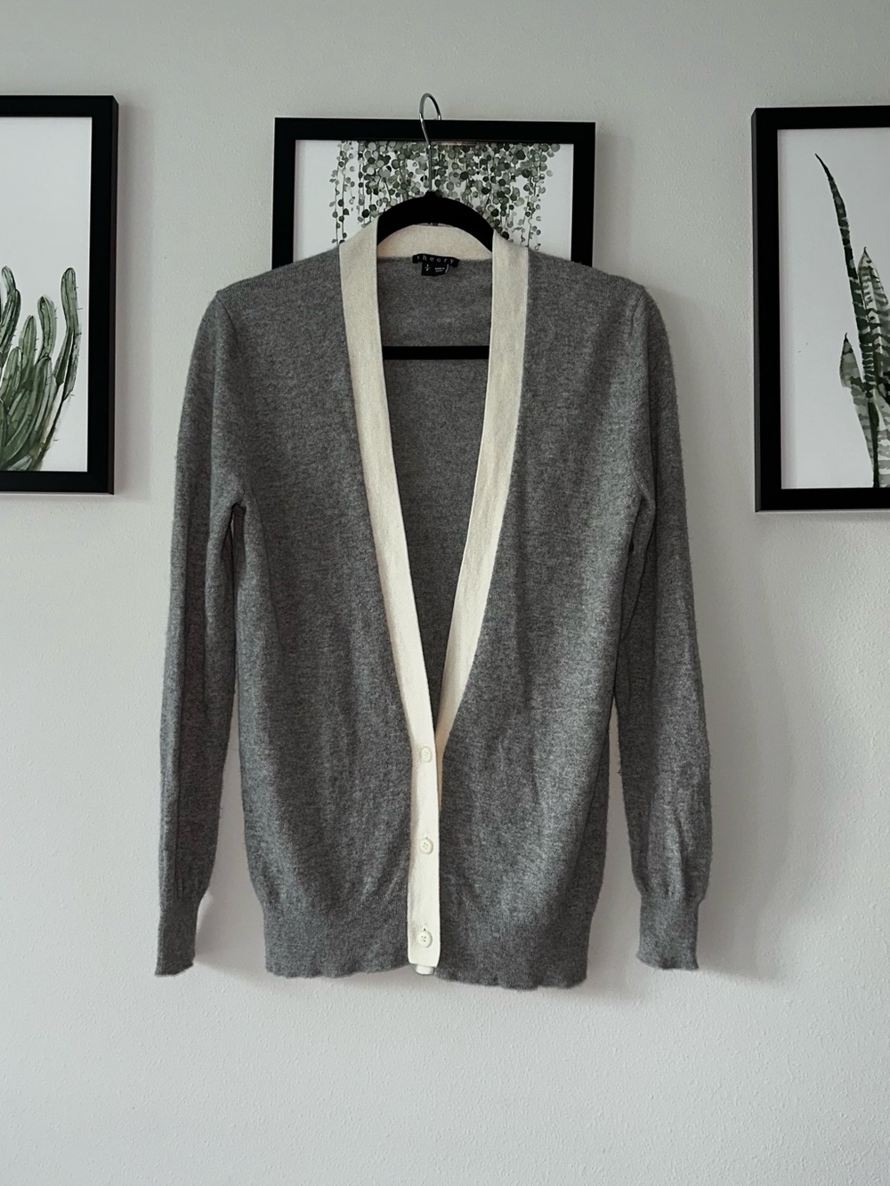Theory Gray Cashmere Cardigan with Cream Trim and buttons Women’s S